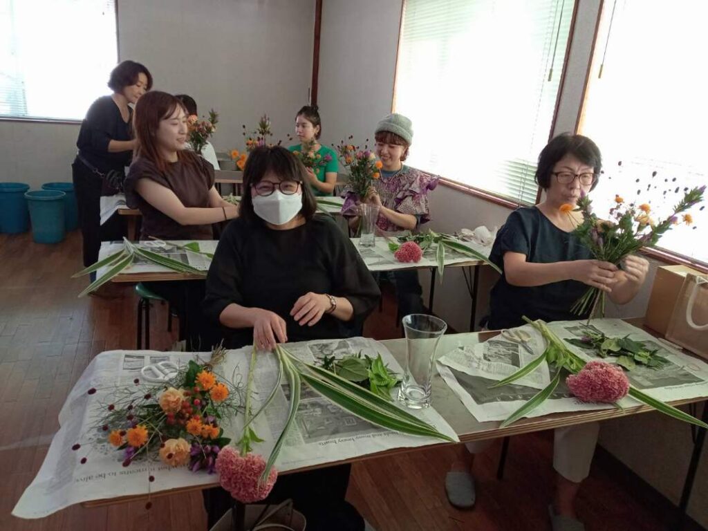 お花教室の風景写真